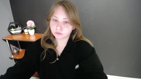 Veronica online show from 24, 2, 2025