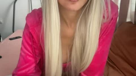 cute_patrice online show from 27, 11, 2025