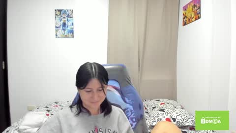 Snapshot of cute_rouss chatting on 11, 11, 2025 ROUSS online show from 11, 11, 2025