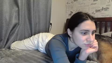 cute_strawberry_ online show from 1, 1, 2025