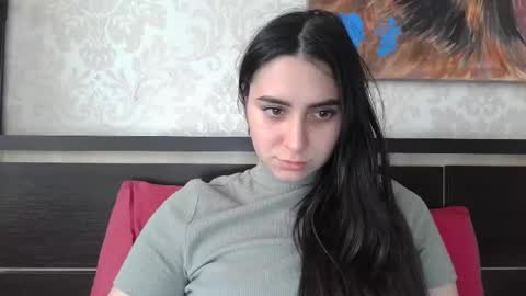 cute_strawberry_ online show from 10, 2, 2025