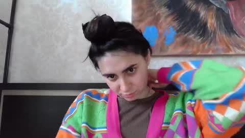 cute_strawberry_ online show from 1, 3, 2025