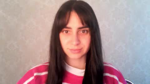 Snapshot of cute_strawberry_ chatting on 13, 10, 2025 cute_strawberry_ online show from 13, 10, 2025