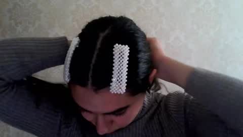 Snapshot of cute_strawberry_ chatting on 22, 10, 2025 cute_strawberry_ online show from 22, 10, 2025