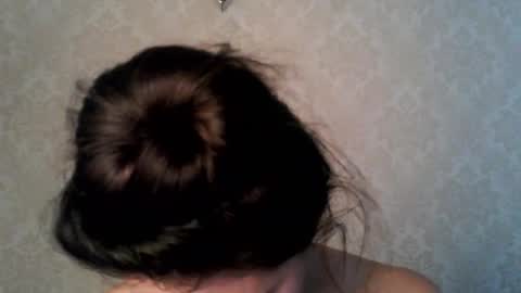 Snapshot of cute_strawberry_ chatting on 27, 10, 2025 cute_strawberry_ online show from 27, 10, 2025