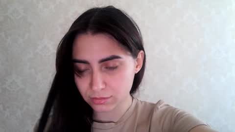 Snapshot of cute_strawberry_ chatting on 9, 11, 2025 cute_strawberry_ online show from 9, 11, 2025