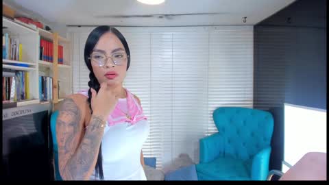 WANNA SEE MORE OF TWINS              online show from 20, 12, 2024