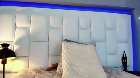 CuteArii online show from 2, 2, 2025