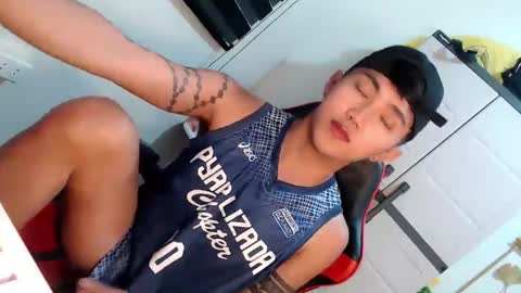 Snapshot of cuteasiancock98 chatting on 5, 4, 2026 Steph online show from 5, 4, 2026