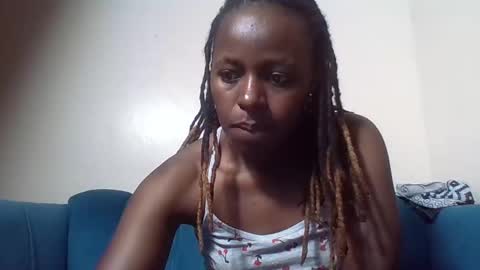 Snapshot of cuteberry87 chatting on 1, 11, 2025 Cuteberry87 online show from 1, 11, 2025