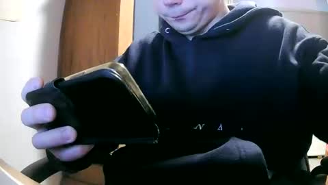 Snapshot of cuteboy090 chatting on 1, 2, 2025 Cuteboy090 online show from 1, 2, 2025