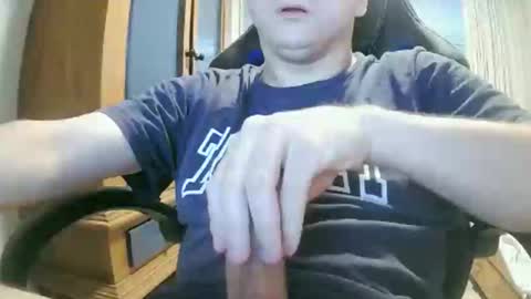 Snapshot of cuteboy090 chatting on 11, 9, 2025 Cuteboy090 online show from 11, 9, 2025