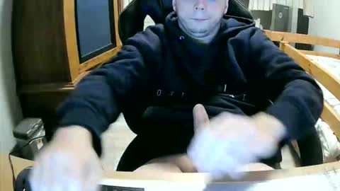 Cuteboy090 online show from 29, 10, 2025