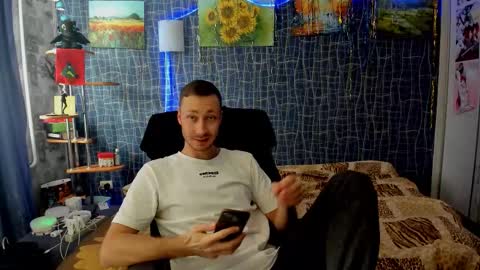 cuteboy228 online show from 18, 1, 2026