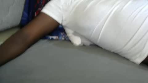 Snapshot of cutebrownie1998 chatting on 12, 3, 2026 VALLARY online show from 12, 3, 2026