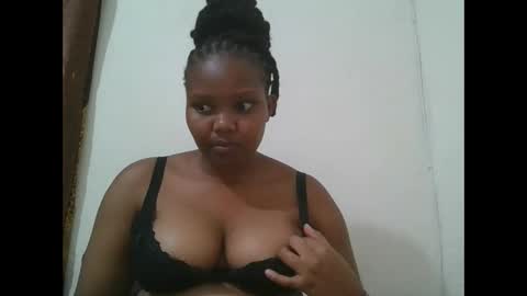 Snapshot of cuteebony2 chatting on 16, 10, 2025 Sheila online show from 16, 10, 2025