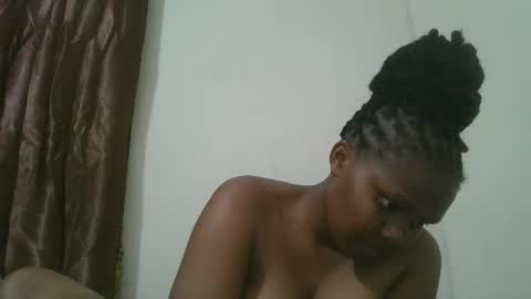 Snapshot of cuteebony2 chatting on 19, 10, 2025 Sheila online show from 19, 10, 2025