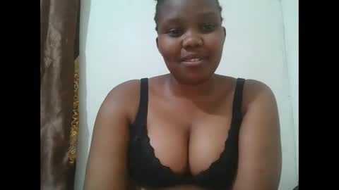 Snapshot of cuteebony2 chatting on 23, 10, 2025 Sheila online show from 23, 10, 2025
