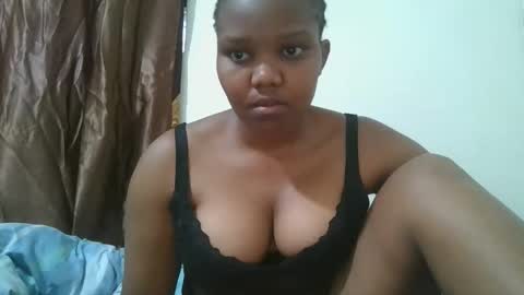 Snapshot of cuteebony2 chatting on 24, 10, 2025 Sheila online show from 24, 10, 2025