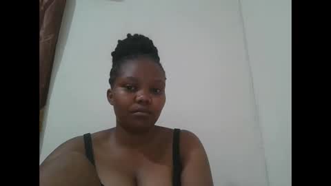 Snapshot of cuteebony2 chatting on 27, 10, 2025 Sheila online show from 27, 10, 2025