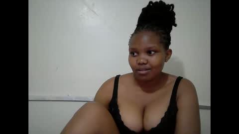 Snapshot of cuteebony2 chatting on 9, 11, 2025 Sheila online show from 9, 11, 2025