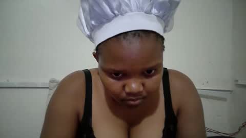 Snapshot of cuteebony2 chatting on 3, 12, 2025 Sheila online show from 3, 12, 2025