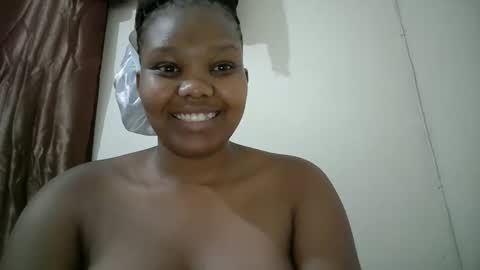 Snapshot of cuteebony2 chatting on 16, 12, 2025 Sheila online show from 16, 12, 2025