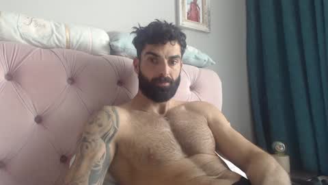 cuteeboy online show from 26, 1, 2025
