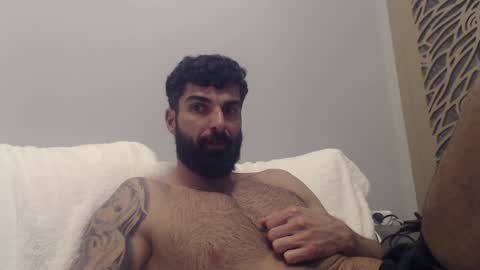 cuteeboy online show from 27, 1, 2025