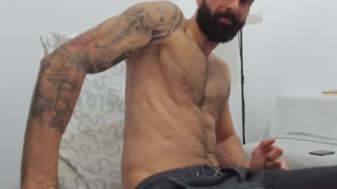cuteeboy online show from 4, 2, 2025