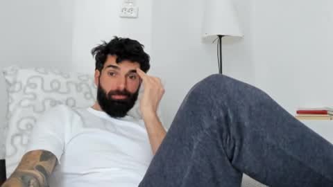 cuteeboy online show from 3, 2, 2026