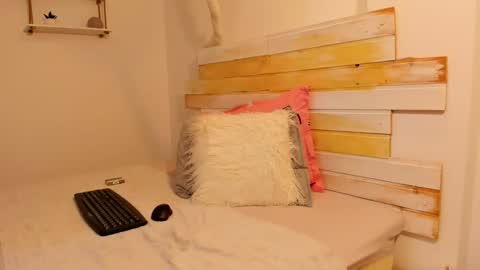 cuteeliza1 online show from 22, 10, 2025