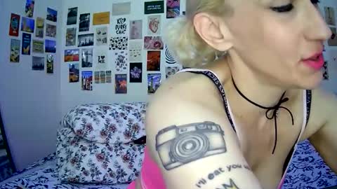 Bella online show from 4, 2, 2026