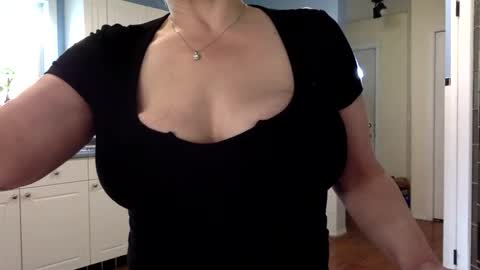 CuteNlil online show from 22, 9, 2025