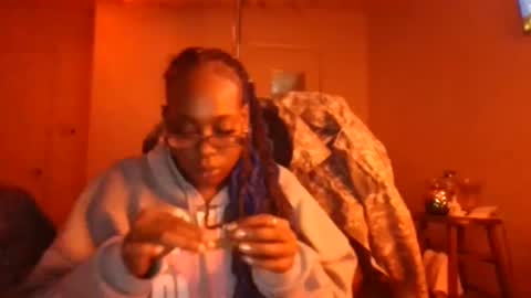 mary mack online show from 19, 2, 2025