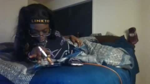 mary mack online show from 26, 10, 2025