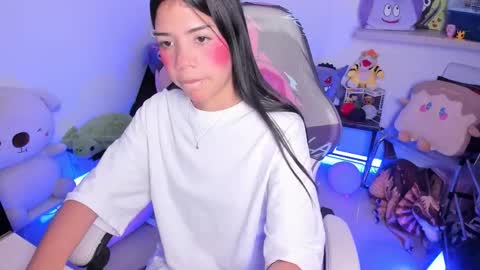  - independent model online show from 17, 10, 2025