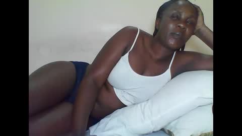 Snapshot of cutetinah chatting on 14, 10, 2025 TAMARA online show from 14, 10, 2025