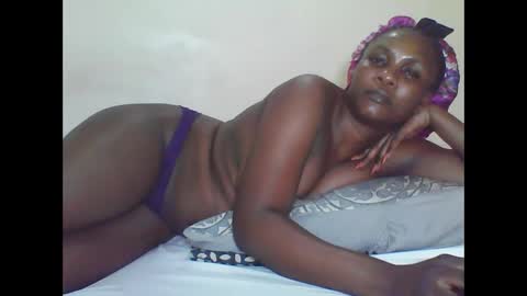 Snapshot of cutetinah chatting on 4, 11, 2025 TAMARA online show from 4, 11, 2025