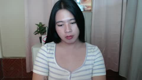 Snapshot of cutie_asianwoman chatting on 8, 1, 2025 cutie_asianwoman online show from 8, 1, 2025