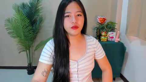 Snapshot of cutie_asianwoman chatting on 15, 9, 2025 cutie_asianwoman online show from 15, 9, 2025