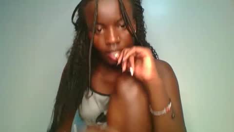 Snapshot of cutie_choco chatting on 18, 11, 2025 cutie_choco online show from 18, 11, 2025