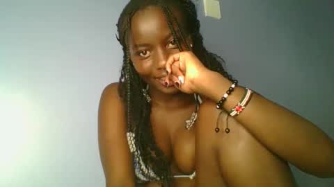 Snapshot of cutie_choco chatting on 21, 11, 2025 cutie_choco online show from 21, 11, 2025