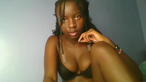 Snapshot of cutie_choco chatting on 23, 11, 2025 cutie_choco online show from 23, 11, 2025