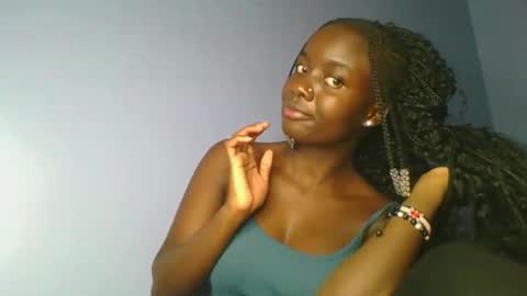 Snapshot of cutie_choco chatting on 18, 12, 2025 cutie_choco online show from 18, 12, 2025