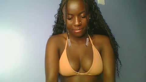 Snapshot of cutie_choco chatting on 21, 12, 2025 cutie_choco online show from 21, 12, 2025