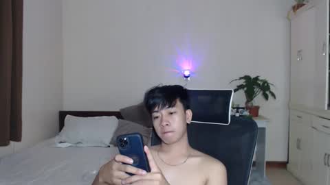 Snapshot of cutie_cumshow chatting on 30, 10, 2025 Neil Taylor online show from 30, 10, 2025