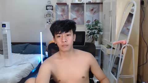 Snapshot of cutie_cumshow chatting on 16, 11, 2025 Neil Taylor online show from 16, 11, 2025