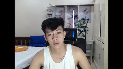 Snapshot of cutie_cumshow chatting on 1, 12, 2025 Neil Taylor online show from 1, 12, 2025