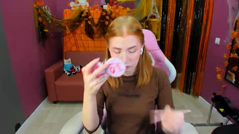 Lina online show from 21, 10, 2025